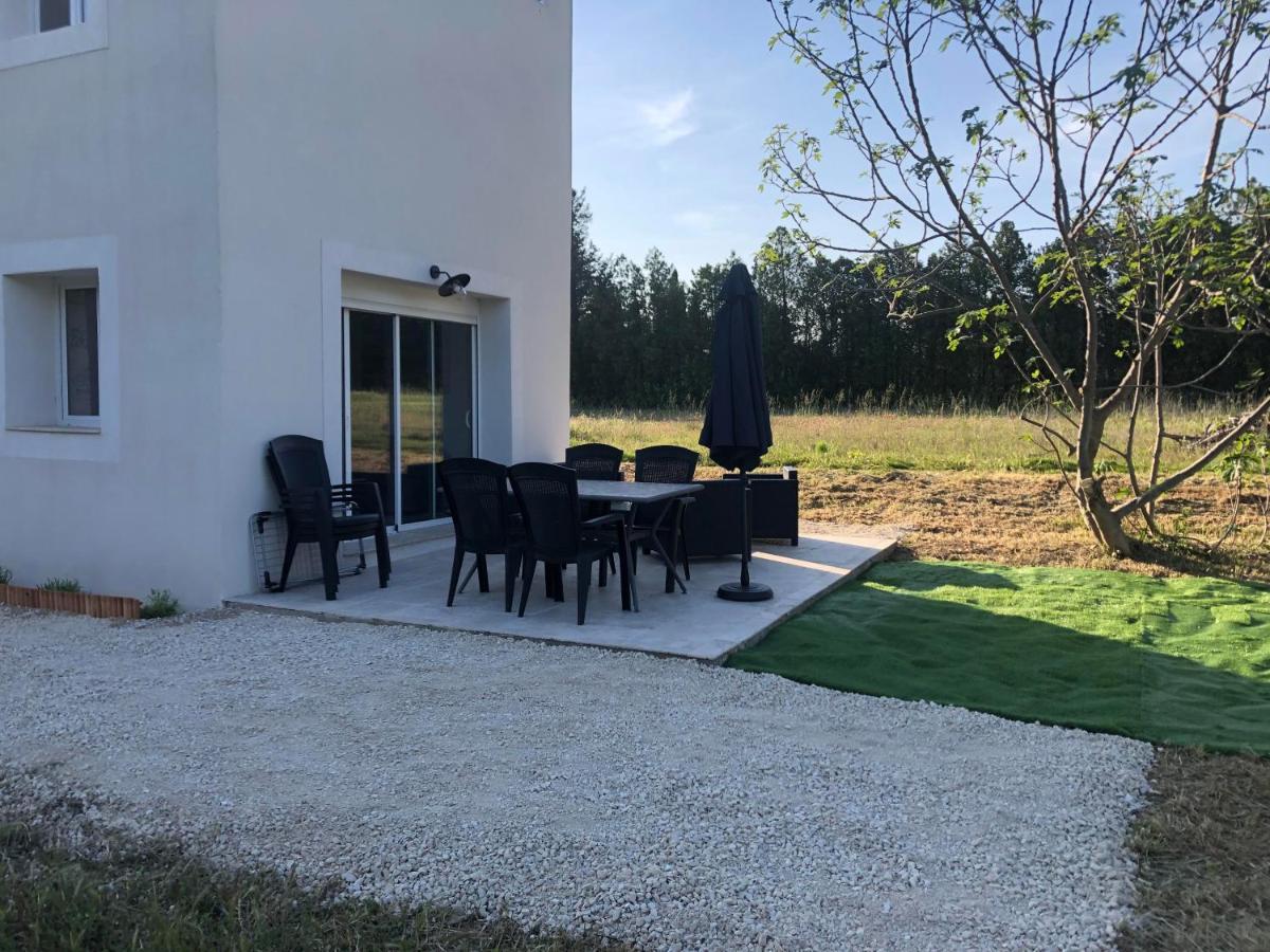 Willa Gite De Charme En Provence Monteux Zewnętrze zdjęcie